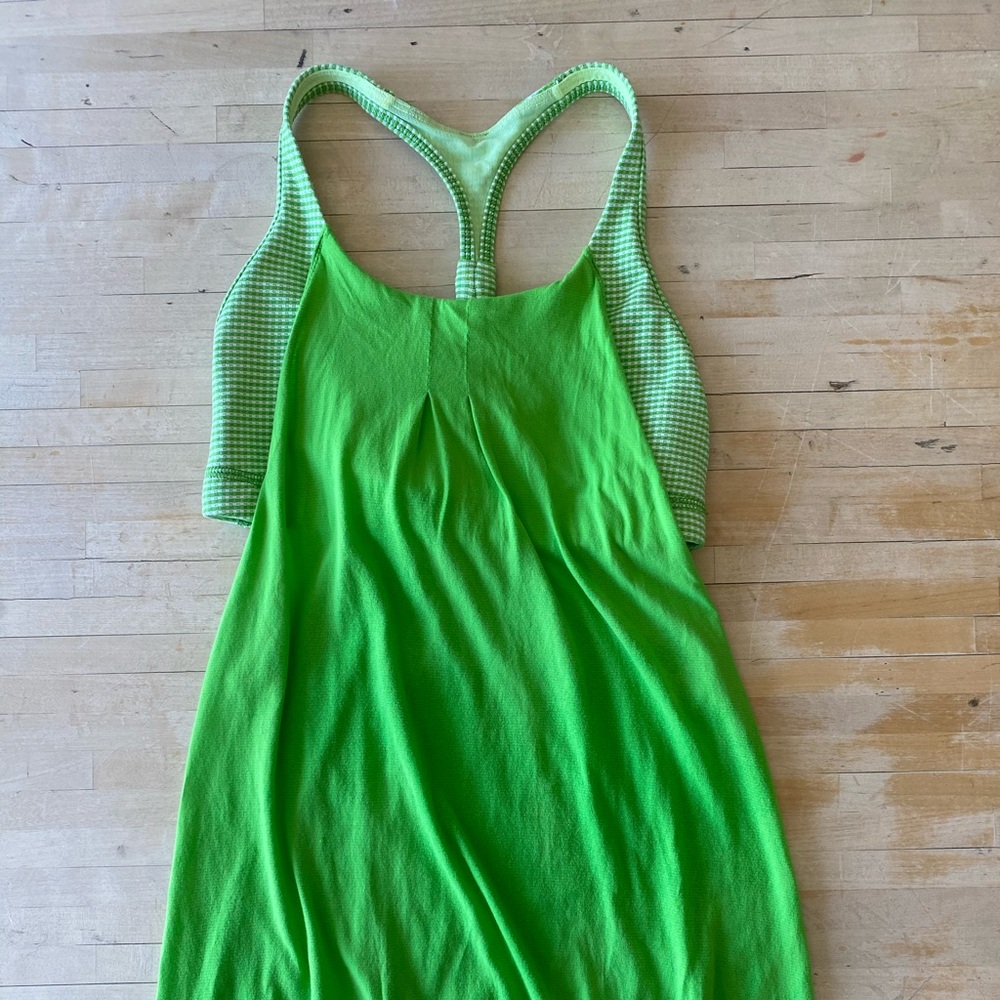 Lulu lemon tank